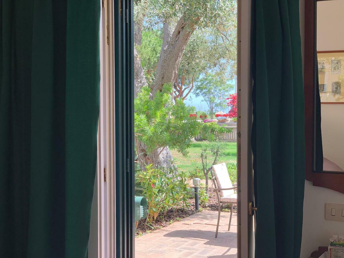 Villino Eleonora Bed & Breakfast Parghelia Exterior photo