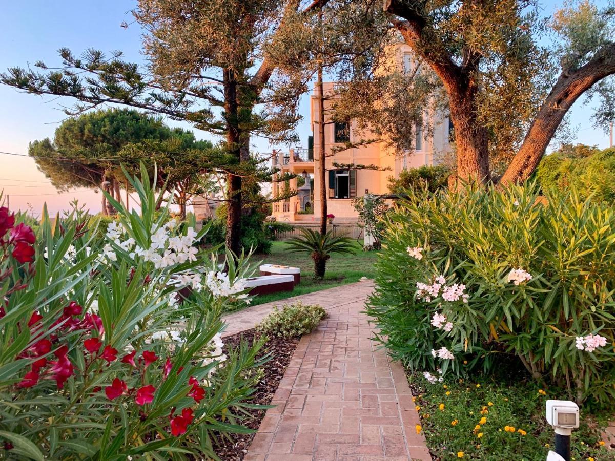 Villino Eleonora Bed & Breakfast Parghelia Exterior photo